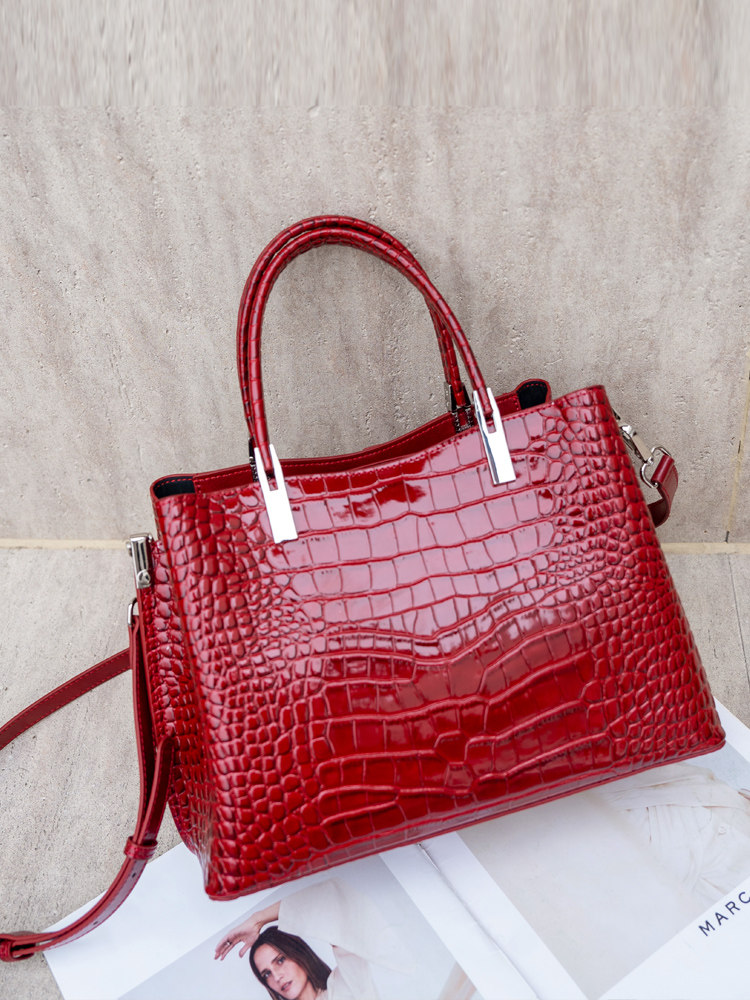 Aidrani Women Crocodile Print  - Leatherwork Designs 评论和价格